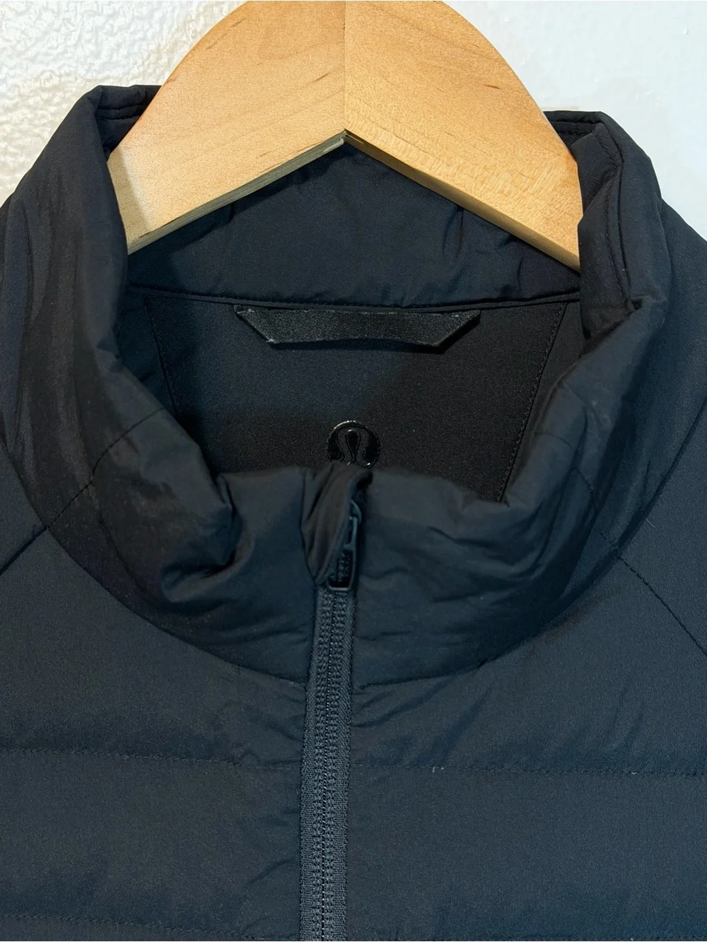 lululemon Men's Black Down For It All Jacket LARGE Full Zip Quilted Pockets